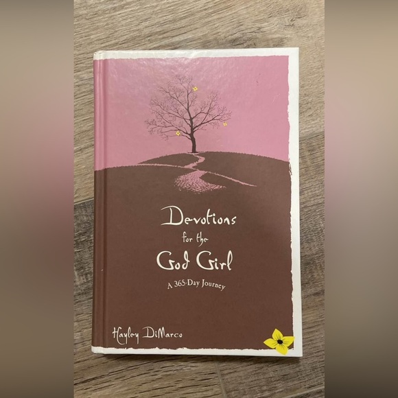 EUC‎ Devotions for the God Girl A 365 day journey Hayley Dimarco Christian faith - Picture 1 of 3